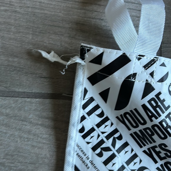 Lululemon reusable bag - Picture 2 of 4